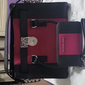 Michael Kors purse and wristlet